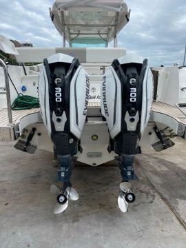 VENDO X2 MOTORES EVINRUDE 300 HP - 2017