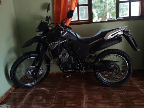 Moto Lander250 