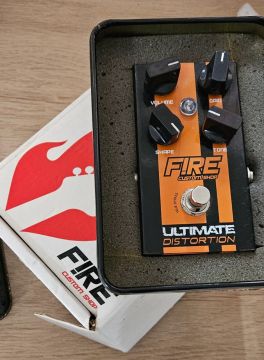 Pedal de Distorção Fire Ultimate Distortion