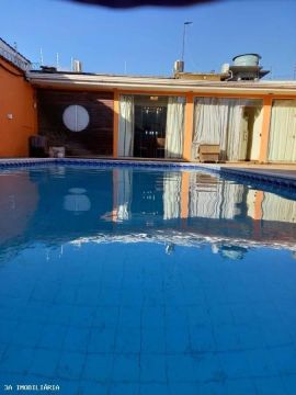 Prédio Comercial + Casa c/ piscina