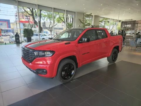 Rampage R/T 2025 Vermelha