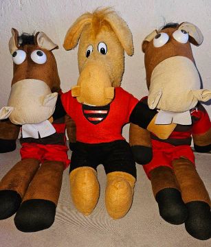 Kiti flamengo pelucia
