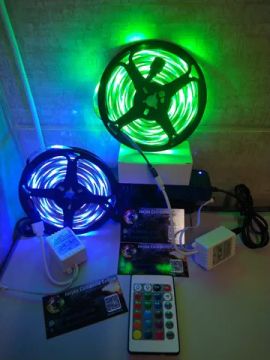Vendo fita de LED RGD 3528 tamanho 5 metros 