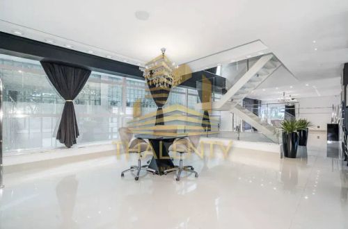 Triplex alto padrão com 751m privativos localizado no Jardim Social.