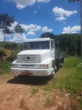 Caminhão Mercedes-Benz 1418