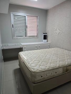 Aluga-se belíssimo apto mobiliado no Cond. Garden das Palmeiras, bairro  Monte Castelo