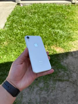 Iphone XR 128gb Branco - R$1390,00 ou em até 12x no cartão 