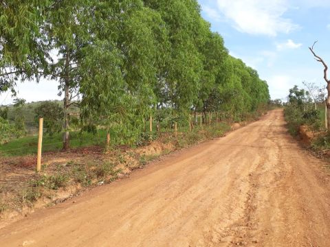 VENDO TERRENO 5500MTS2 A 12 KM DO MAJOR PRATES 