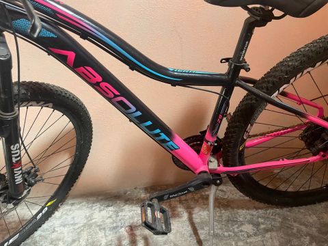 Bicicleta em perfeito estado 