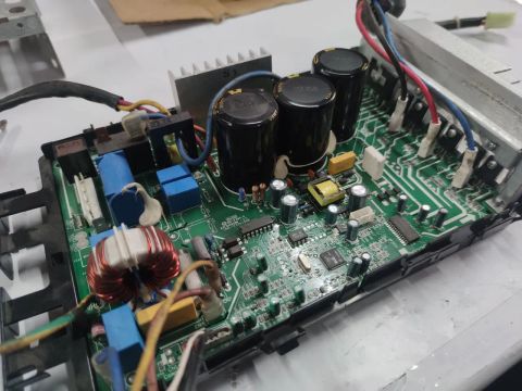 Placa Da Condensadora Midea 18k