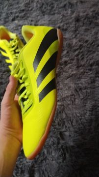Chuteira futsal Adidas predator 