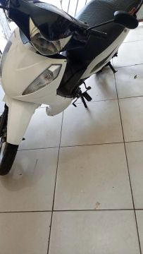 Vendo uma moto jet cinquentinha 3500