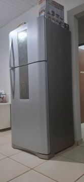 Geladeira Duplex em ótimo estado 541 litros
