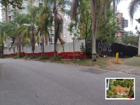 Sensacional terreno no Jardins Fontes do Morumbi