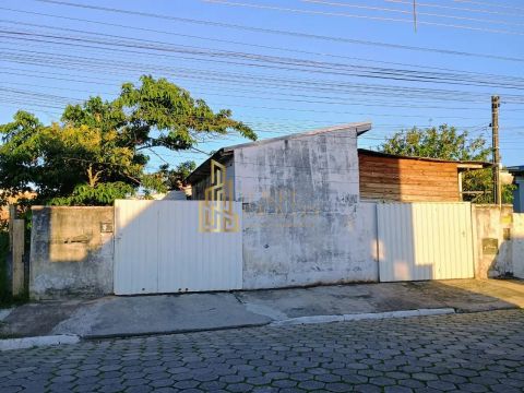 CASA RESIDENCIAL em ITAJAÍ - SC, ESPINHEIROS