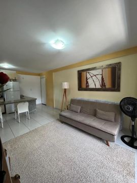 J.N Vendo Quarto e Sala na 3° quadra da Praia 
