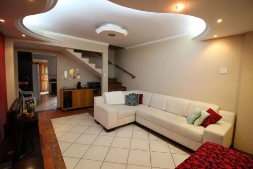 Casa tipo para venda com 2 quartos, sendo 2 suítes, 127m²