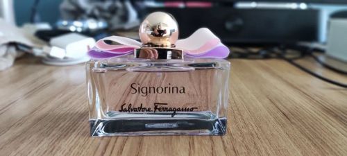 Perfume Signorina Salvatore Ferragamo Eau de Toilette - Feminino 100ml