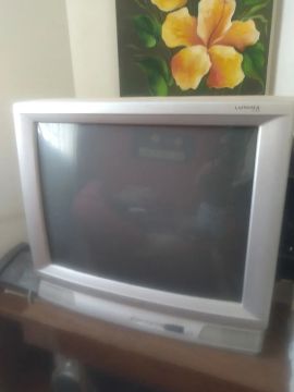Televisão usada 