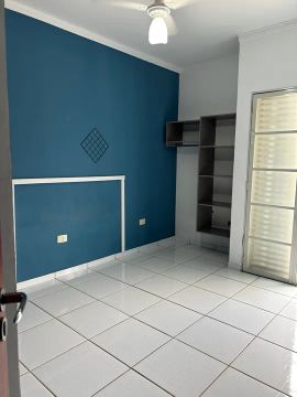 Alugo Sobrado bairro São Lourenço 