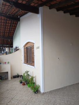 Térrea para venda com 112 metros quadrados com 2 quartos em Guilhermina - Praia Grande - S
