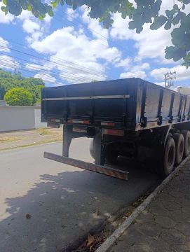 Vendo e troco por carro de meu interesse 