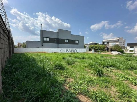 Oportunidade Imperdível! Terreno à Venda no Residencial Verana!