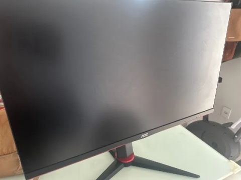 Monitor Gamer AOC 27" Full HD 144Hz com Ajuste de Altura