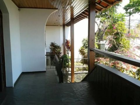 Leticia - Casa Excelente no Serrano