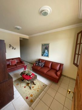 Alugue casa no bairro Ipiranga em Teófilo Otoni MG
