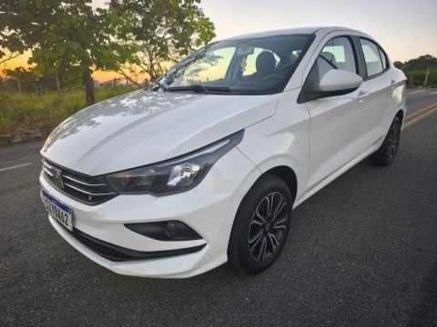 Fiat Cronos 1.0 Drive Manual - Pacote Plus