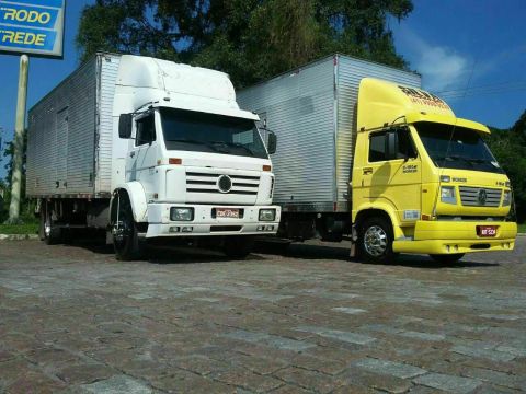 Caminhão fretes e mudanças em Curitiba 