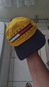 Boné Tommy Hilfiger Amarelo original 