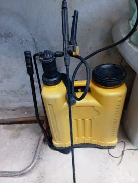 Bomba pulverizadora  de Costas 20l  ( Vonder )