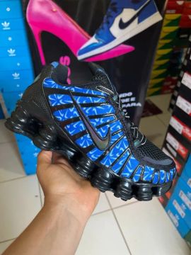 Tênis refletivo 12 molas azul