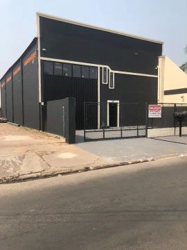 ALUGO GALPÃO 360 M2