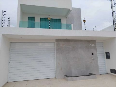 Casa Nova na Coroa do Meio