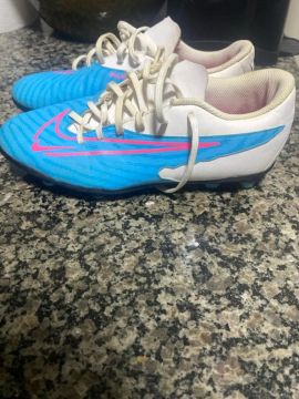 Chuteira de campo Nike phantom GX Club TAM 38