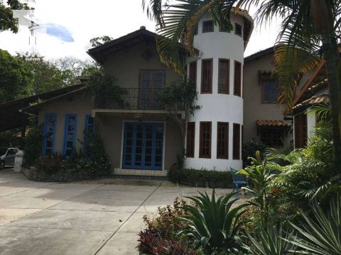 Pousada com 14 dormitórios à venda, 500 m² por R$ 2.500.000,00 - Terra de Cabral - Santa C