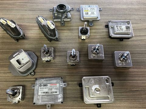 Lâmpadas e Reatores Usado Originais para toda linha de Audi,Vw premuiu, loja fisica em gyn