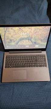 Notebook Lenovo  ( pego trocas)
