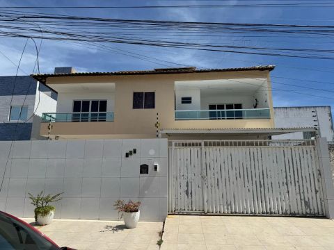 Imóvel para venda tem 180 metros quadrados com 4 quartos em Bessa - João Pessoa - PB