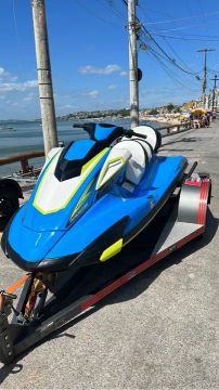 Jet Ski - FX CRUISER 