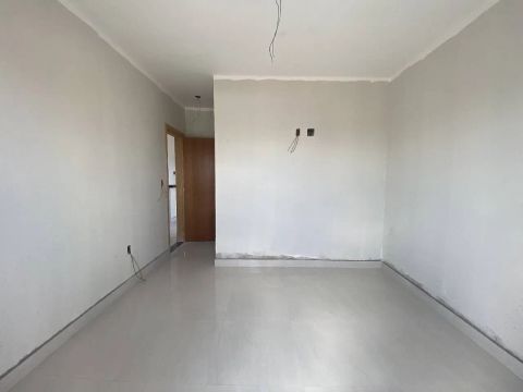 Apartamento em Rua Francisco Antônio de Oliveira - Santa Mônica - Uberlândia/MG