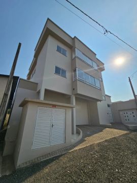 Alugo apartamento no centro de Correia Pinto