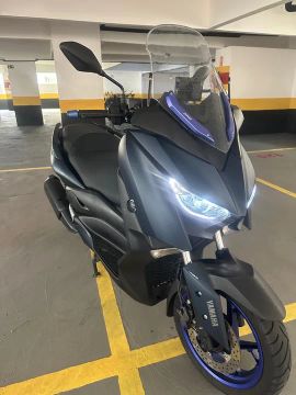 Yamaha XMAX 250 - 2023 impecável 