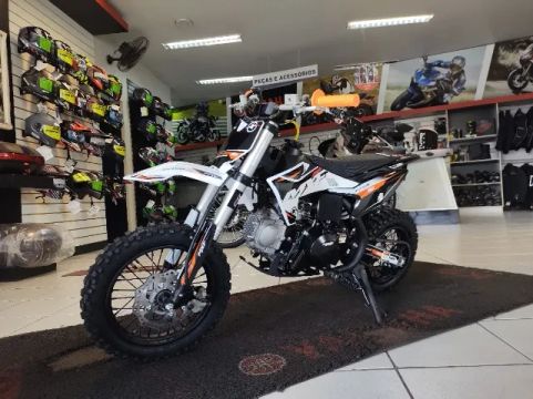 Motos MXF PRO RACING no Brasil