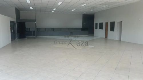 Salão Comercial - Campo dos Alemães - 447m².
