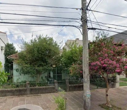 Oportunidade incrível! Terreno situado na Rua Veríssimo Rosa,, no bairro Jardim Botânico e
