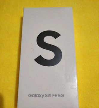 Samsung Galaxy s21fe,,128 GB interno...
